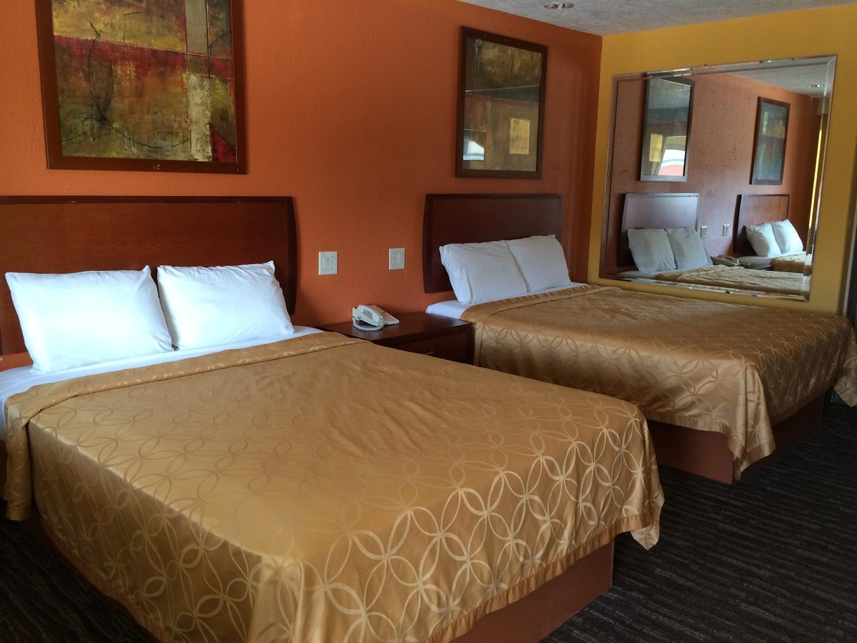 Select Inn And Suites Houston Bagian luar foto